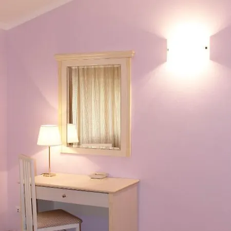Il Nido Della Rondine Aparthotel