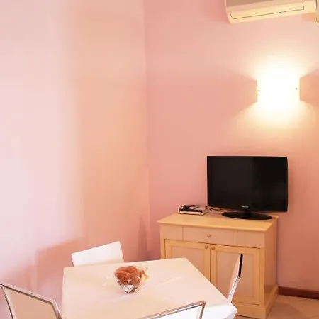 Il Nido Della Rondine Apartahotel Lucca